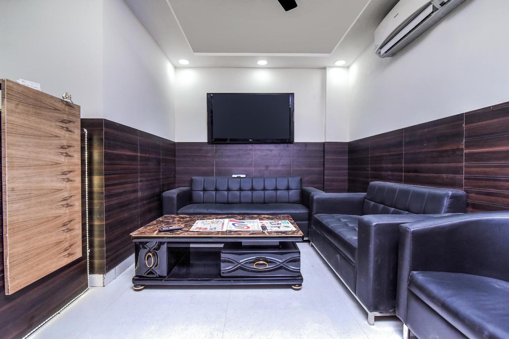 Hotel Aerostar Gold - Opposite Max Healthcare Дели Экстерьер фото